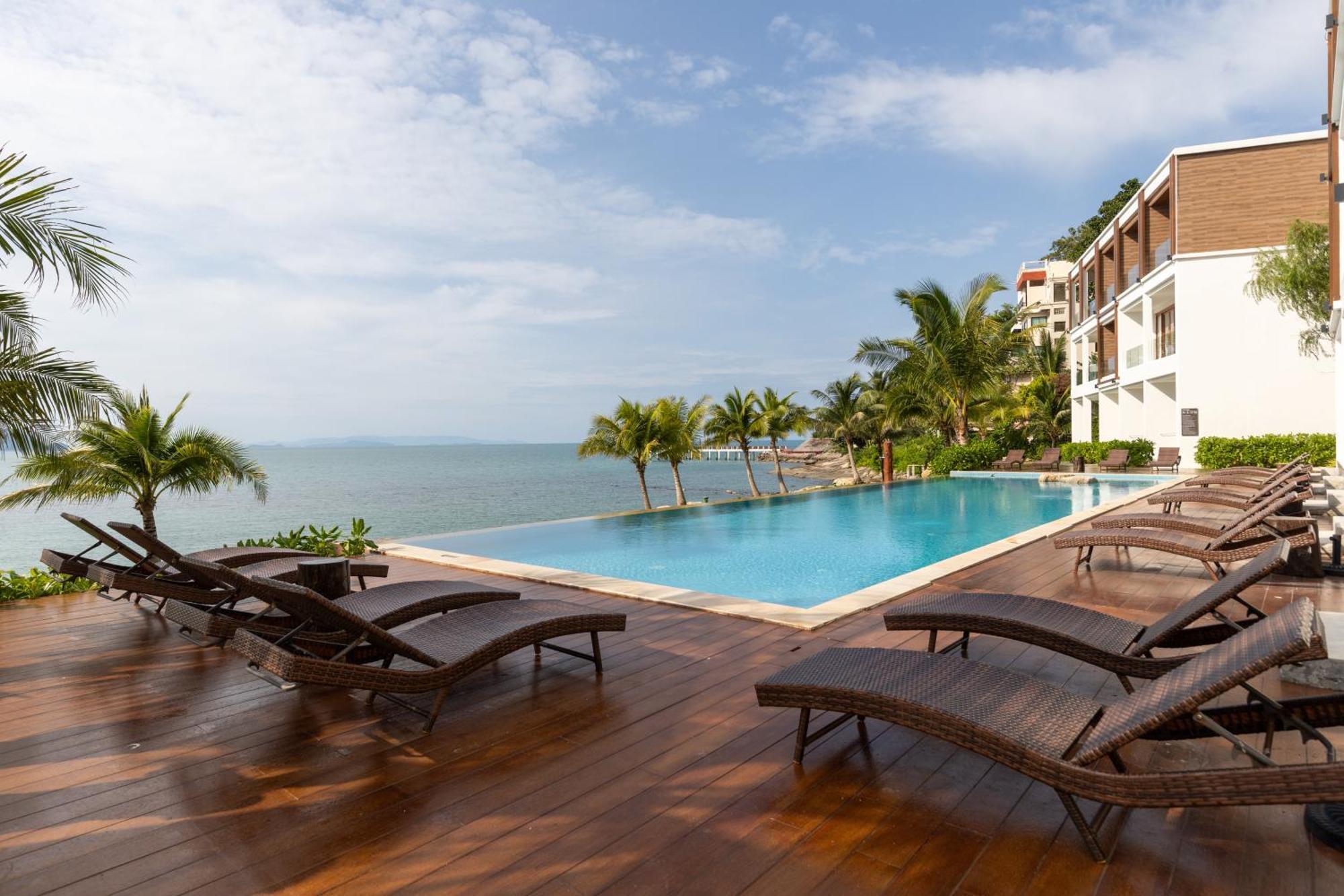 X-Sea Khanom Harbor Bay Resort Экстерьер фото