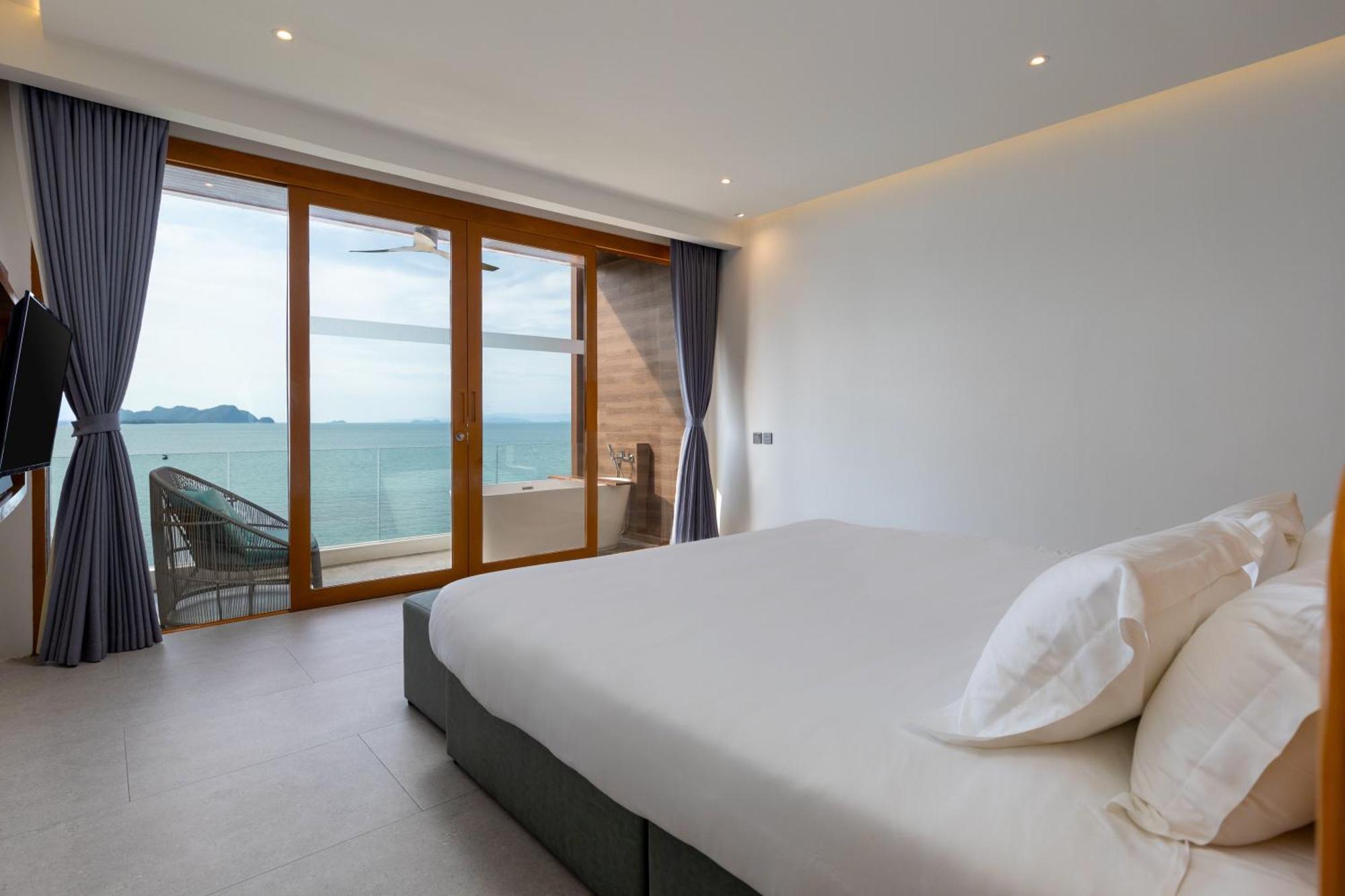 X-Sea Khanom Harbor Bay Resort Номер фото